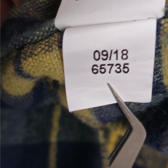 L.L.Bean Shirt Mens Size Large Tall Flannel Yellow Blue Plaid - Picture 14 of 16